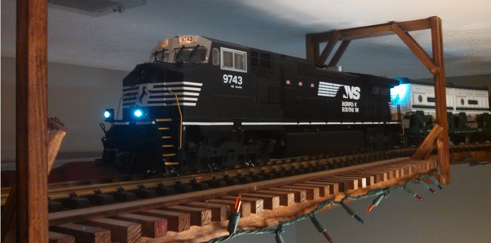 g scale indoor layout